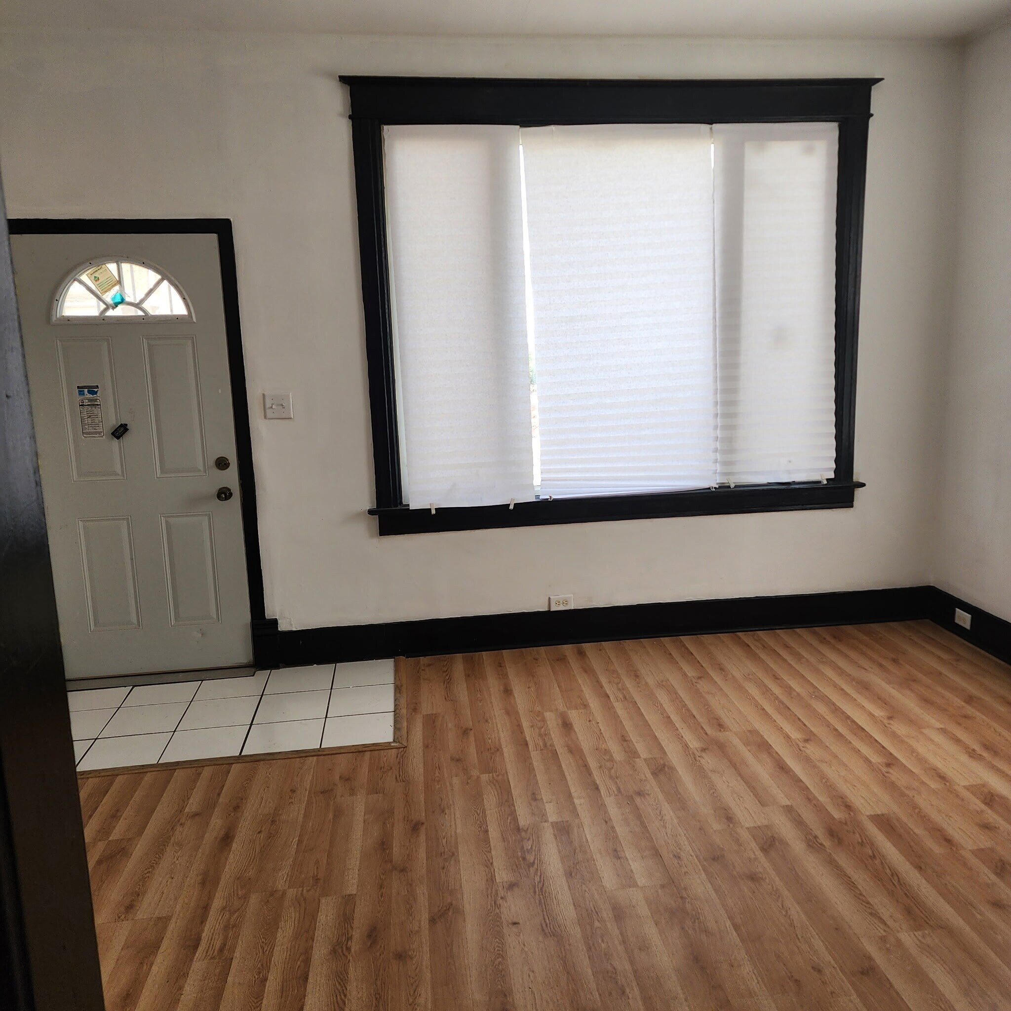 Building Photo - 1528 Thorn St