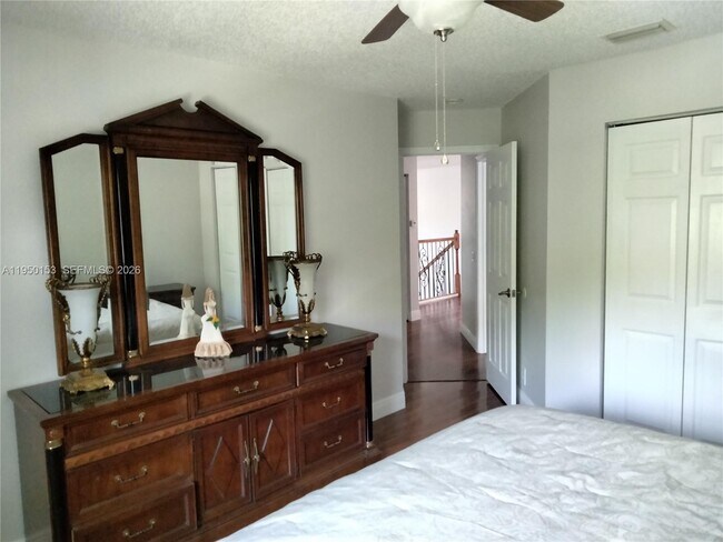 Building Photo - 1249 Allamanda Way