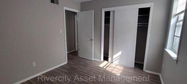 Building Photo - This Is A Must See!! Section 8 Friendly!!!