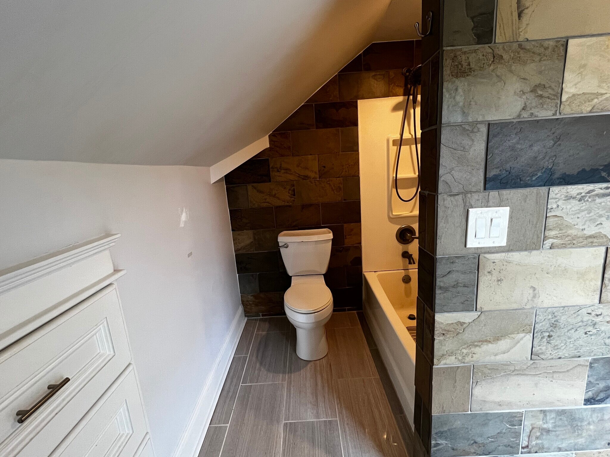 Building Photo - 314 3rd St