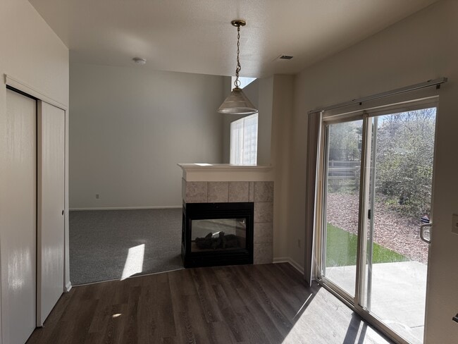 Building Photo - 134 S Elkhart St