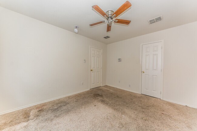 Building Photo - 2905 Frontier Ln