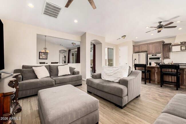 Building Photo - 2288 E Wisteria Dr