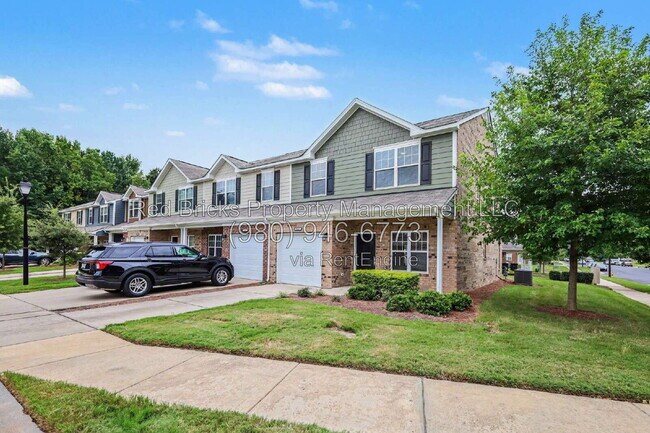 Building Photo - 5013 Spring Arbor Ln