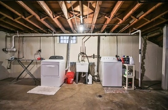 Building Photo - 8534 Morton Ave