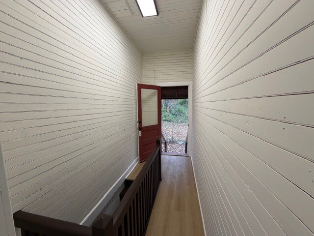 Building Photo - 473 Amity Rd