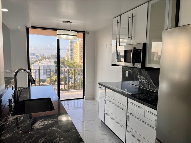 Building Photo - 210 174th St