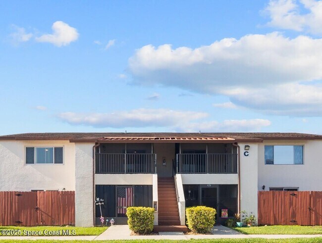Primary Photo - 627 Ridge Club Dr