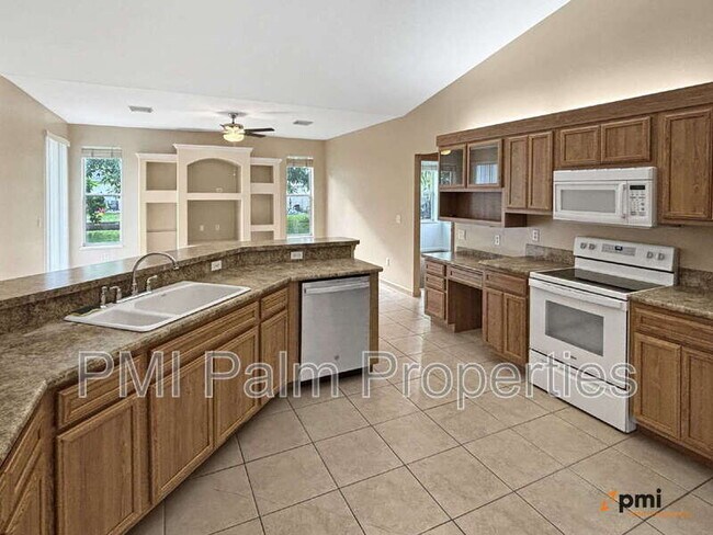 Building Photo - 2820 SE Melaleuca Blvd