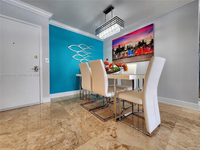Building Photo - 2030 S Ocean Dr