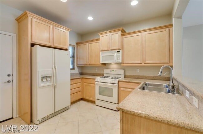 Building Photo - 5985 Falconer Ave