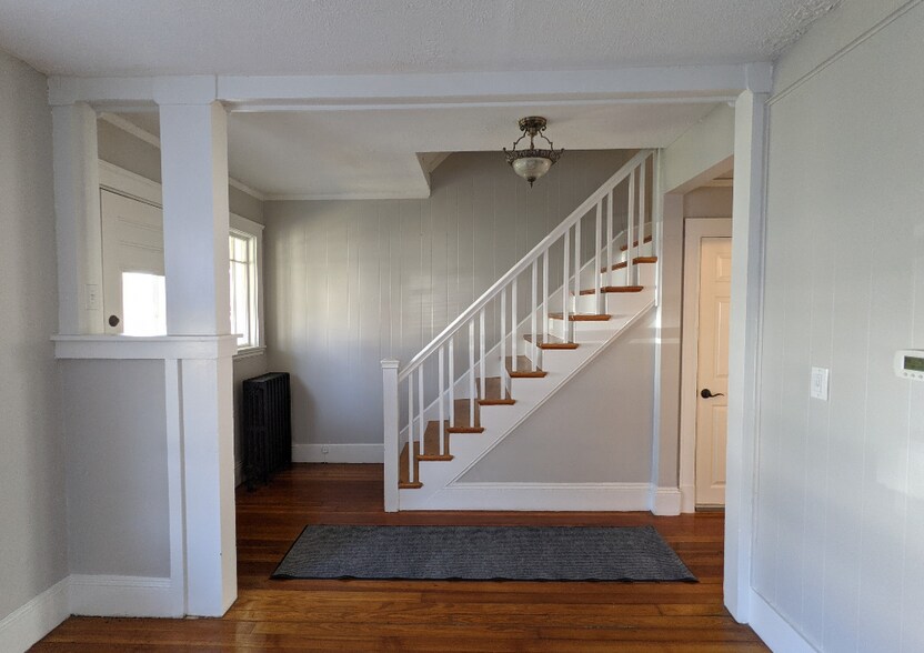 Building Photo - 16 Appleton St