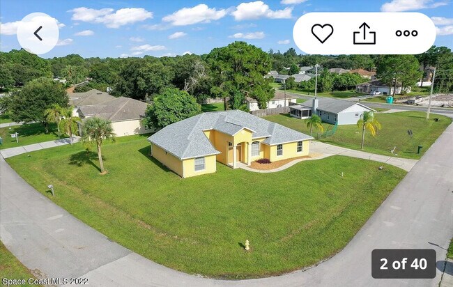 Building Photo - 525 Justine Ave NW