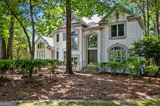 Building Photo - 1018 Pleasance Grove