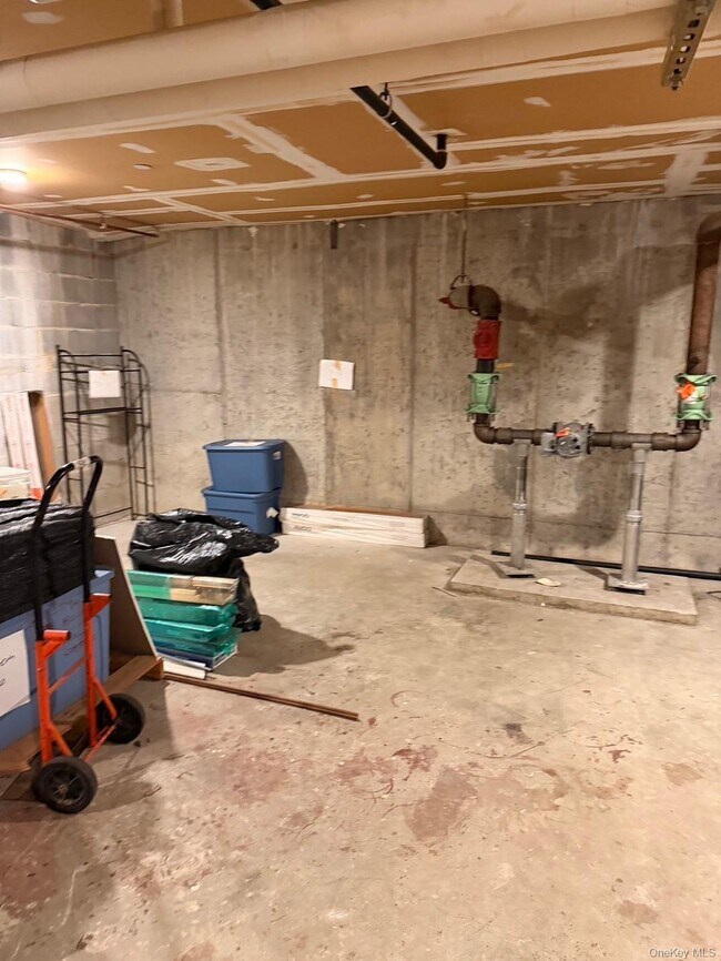 Building Photo - 55 N Broadway