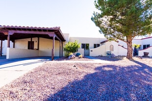Building Photo - 1448 E Carmelita Dr