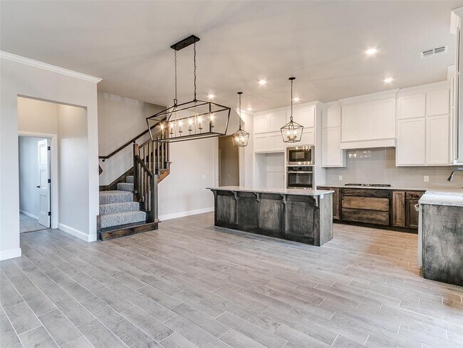 Building Photo - 2817 Bens Cir