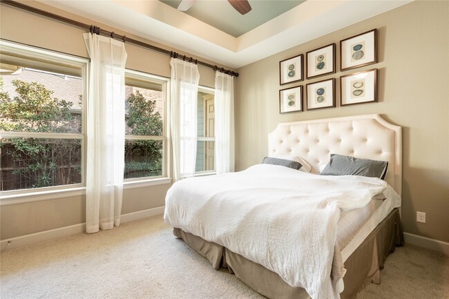 Building Photo - 1016 Peacock Blvd