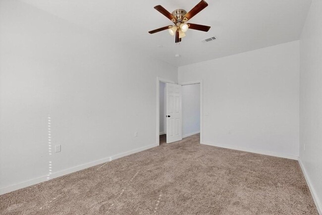 Building Photo - 604 Kimbro St