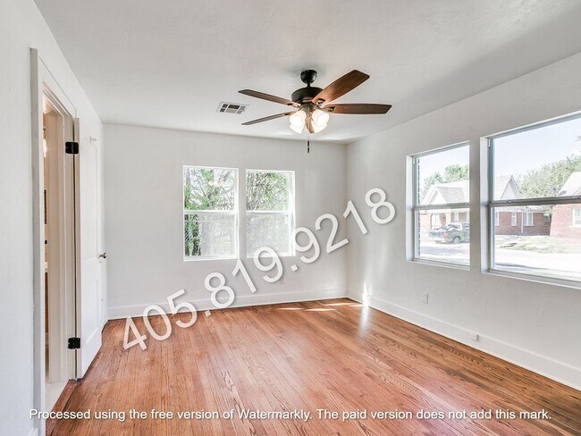 Building Photo - 2212 N Kelham Ave
