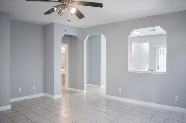 Building Photo - 1006 Addison Park Ln