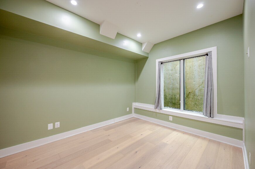 Building Photo - 1658 K St NE