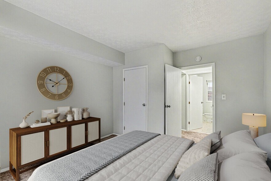 Building Photo - 564 Glenwood Ave