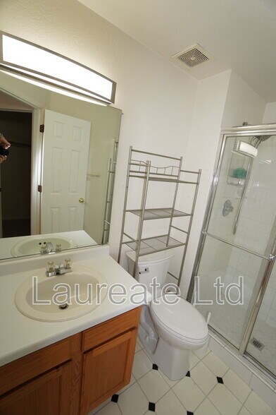 Building Photo - 2462 Kiowa Creek Dr