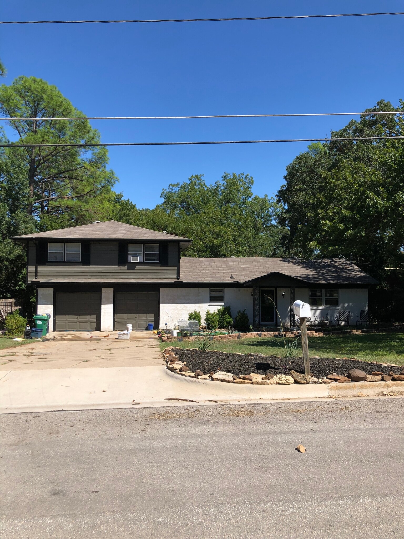 Freshly updated exterior in historic neighborhood - 1301 Kendolph Dr