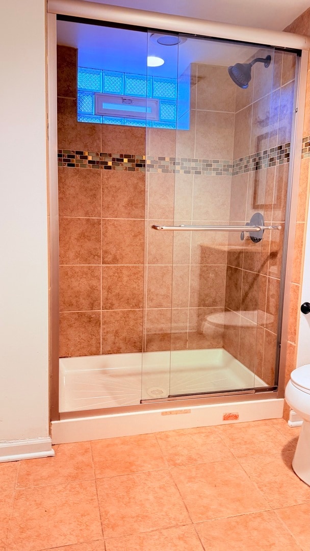 Building Photo - 7513 Kenton Ave