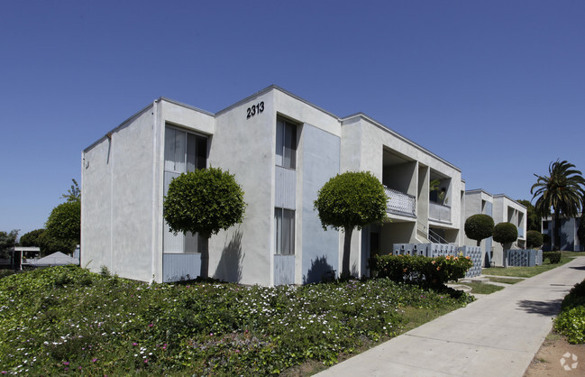 National City Park Apartments - 2101 D Ave National City CA 91950 ...