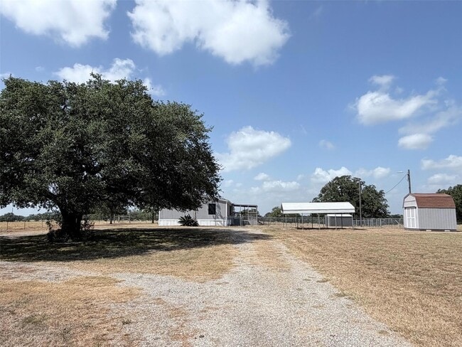 Building Photo - 499 Mt Pleasant Rd