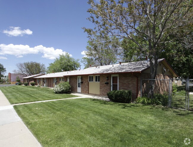 Building Photo - Coleman Manor