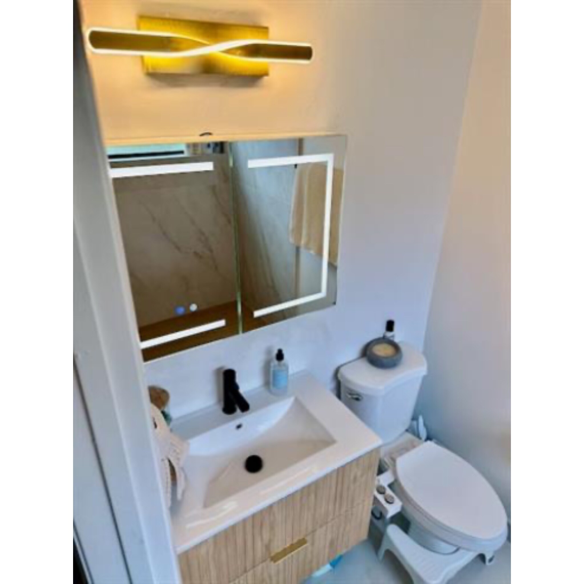 Building Photo - 21204 Harbor Way