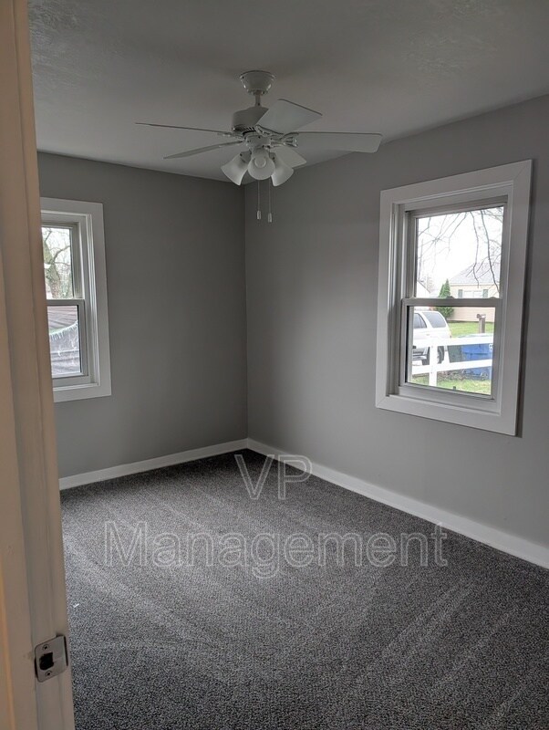 Building Photo - 7107 Volquardsen Ave