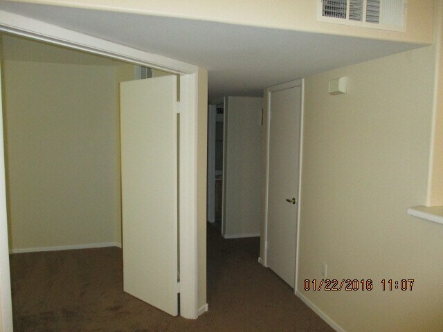 Building Photo - 5710 E Tropicana Ave