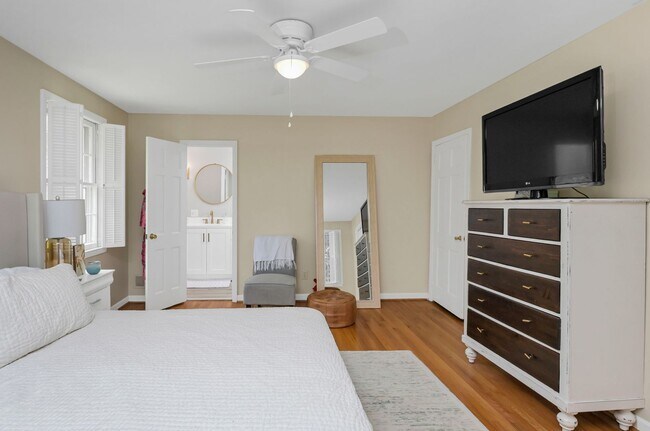 Building Photo - 1 Leconte Ct
