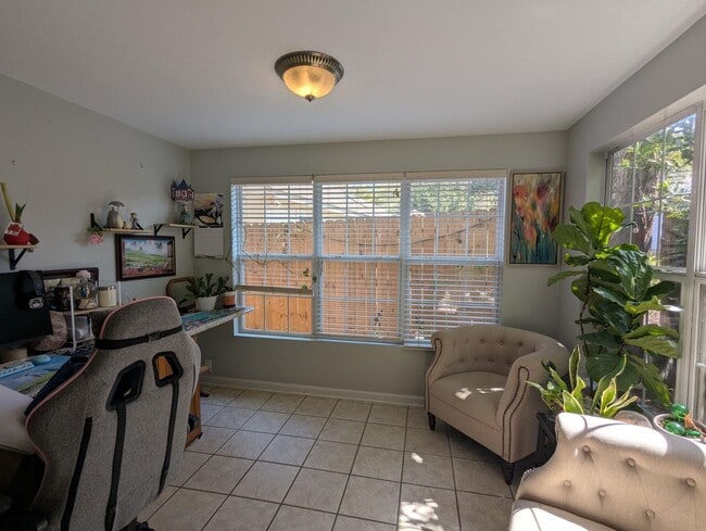 Building Photo - 2587 Yarmouth Ln