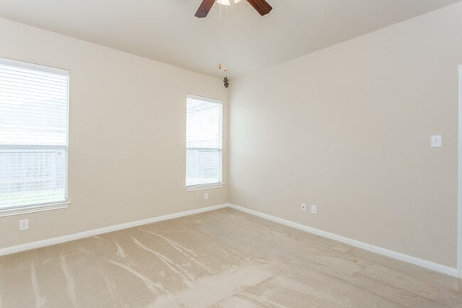 Building Photo - 14714 Salamanca Ct
