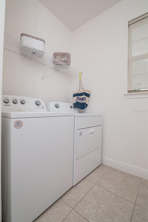 Building Photo - 7508 Wing Span Wy