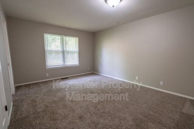 Building Photo - 6717 S Louisville Ave