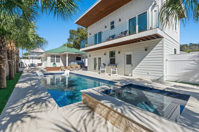 Building Photo - 95 Cobia St