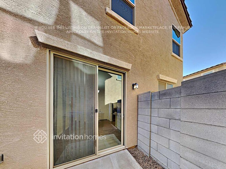 Building Photo - 3384 E Liberty Ln