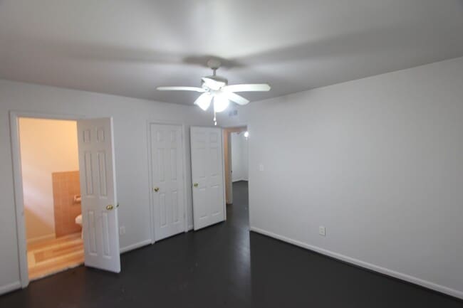 Building Photo - 1308 2nd St NW