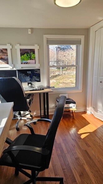 Building Photo - 89 Sherwood Rd