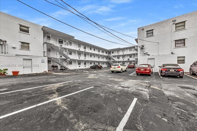 Building Photo - 365 NW 8th St