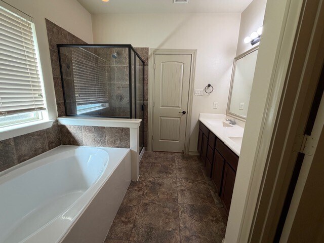 Building Photo - 3314 Selene Dr