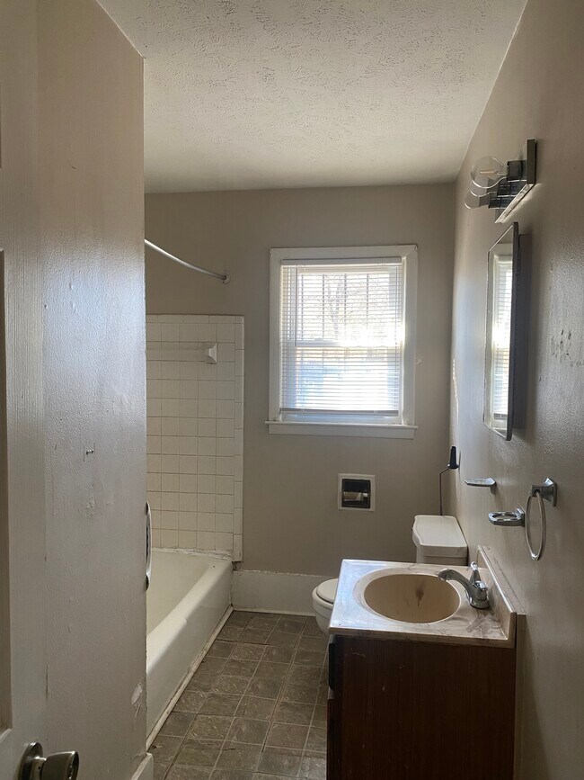 Building Photo - 6165 Timberland Dr