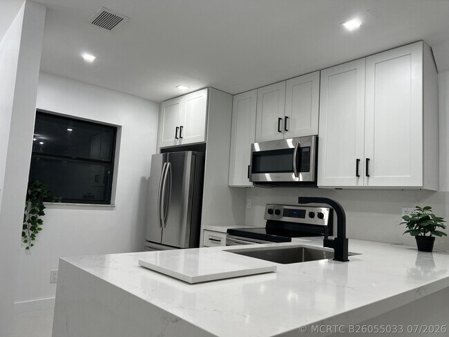 Building Photo - 1088 NW 106th Terrace