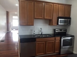 Building Photo - 33 Linwood Ave